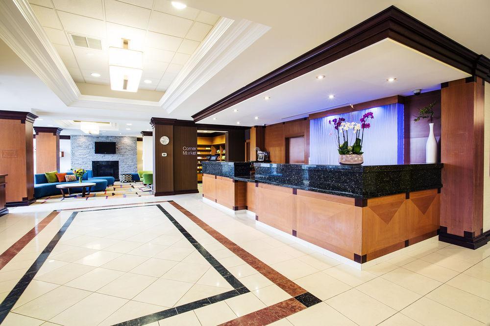 Fairfield Inn & Suites By Marriott Toronto Mississauga Exterior photo